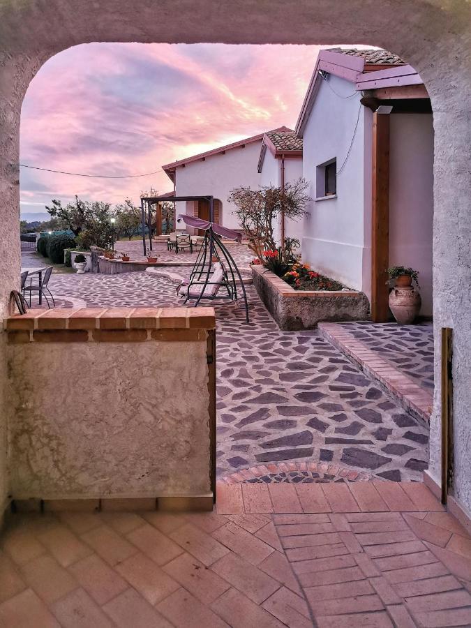 Borgo Santa Lucia Villa Cropani Buitenkant foto