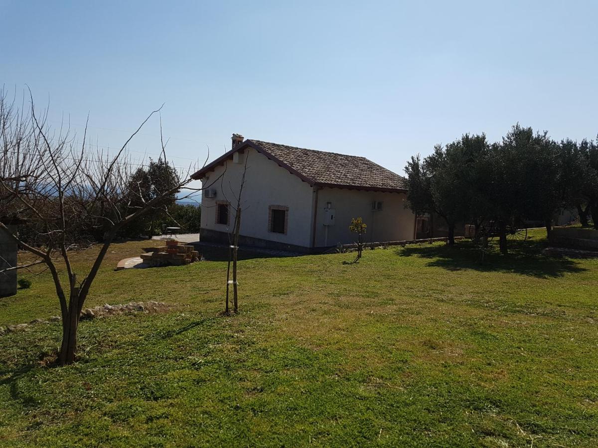 Borgo Santa Lucia Villa Cropani Buitenkant foto
